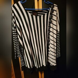 3X Black and White Striped Top with Lace Detail